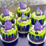 Halloween Potion Mini Cakes